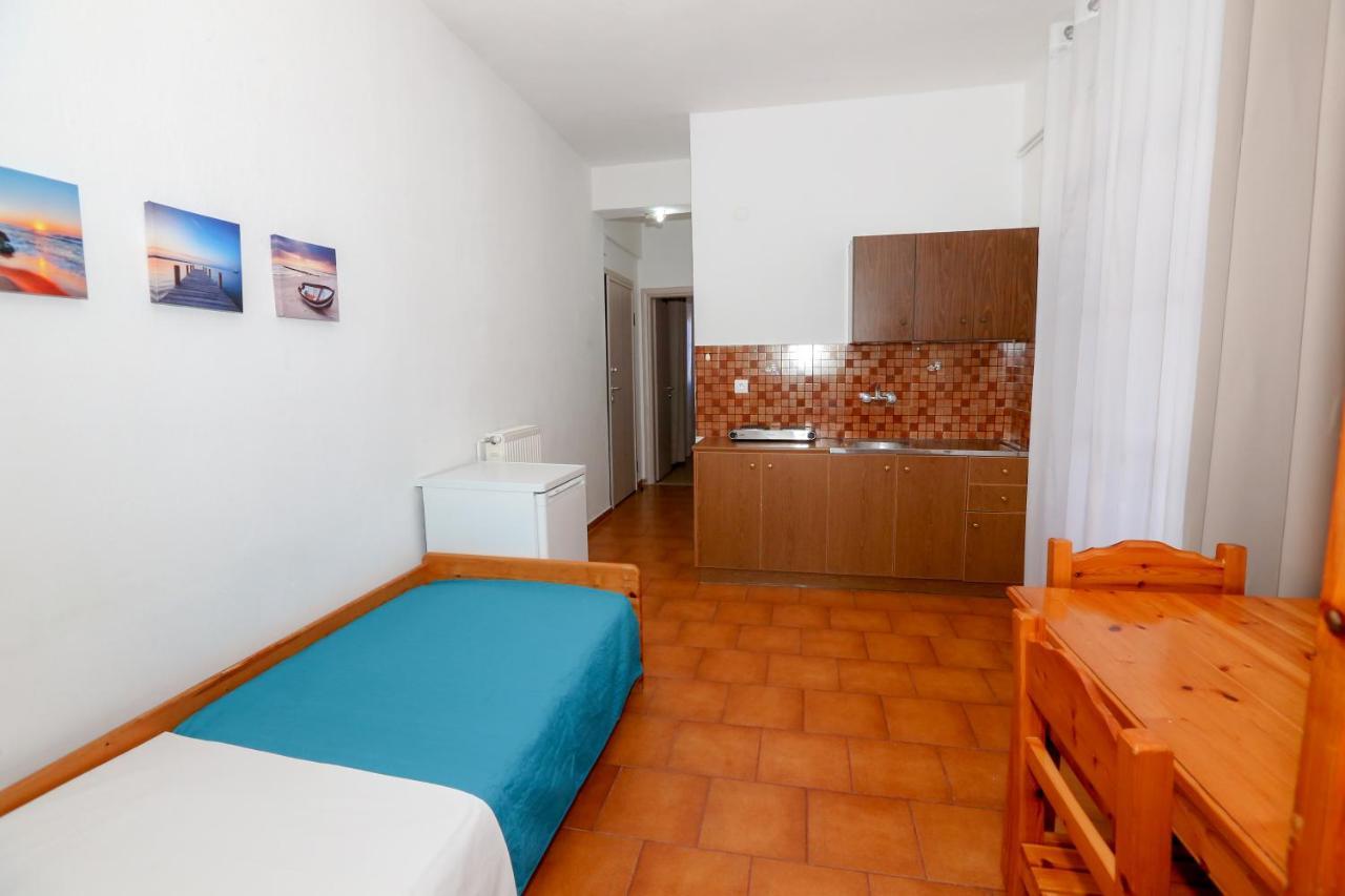 Athina Apartments カト・コラキアナ エクステリア 写真